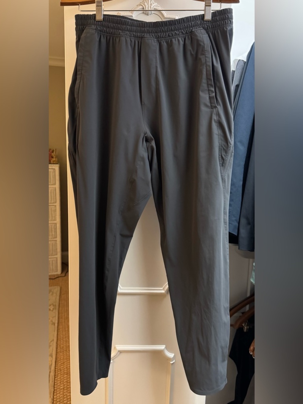 Lulu Pace Breaker Pant